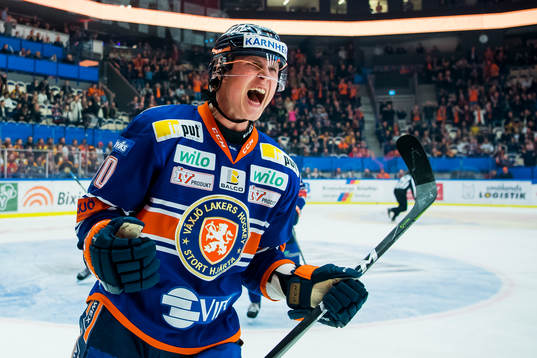 Bläddra bland fler bilder av Ishockey, SHL, Kvartsfinal 3,  Växjö - Brynäs