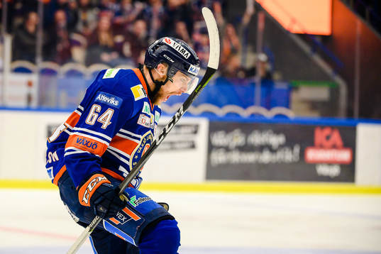 Växjös Eric Martinsson jublar