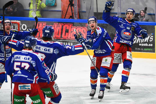 Oskarshamns Lucas Elvenes jublar