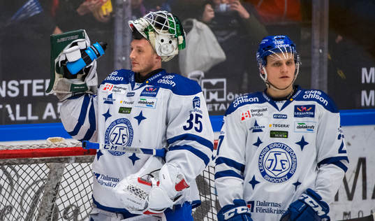 Leksands målvakt Robin Rahm och Anton Karlsson deppar