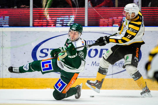 Färjestads Johan Ivarsson och Skellefteås Henrik Hetta