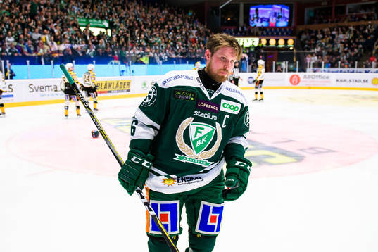 Färjestads Alexander Johansson deppar