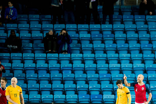 Tore Reginiussen of Norway celebrates 2-1