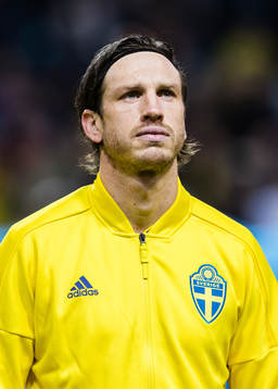 Sveriges Gustav Svensson innan träningslandskampen i