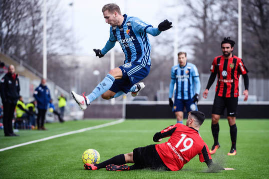 Brommapojkarnas Mohanad Jeahze och Djurgårdens  Jonathan