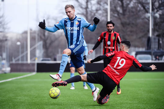 Bläddra bland fler bilder av Fotboll, Träningsmatch, Brommapojkarna - Djurgården
