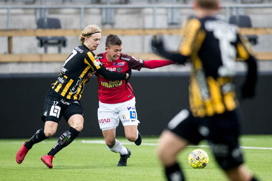 Häckens Gustav Berggren mot Falkenbergs John Björkengren