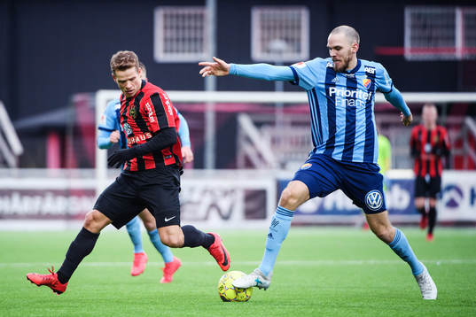 Djurgårdens Marcus Danielson sträcker sig