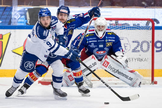 Leksands Emil Bemström och Oskarshamns Patrik Parkkonen  i