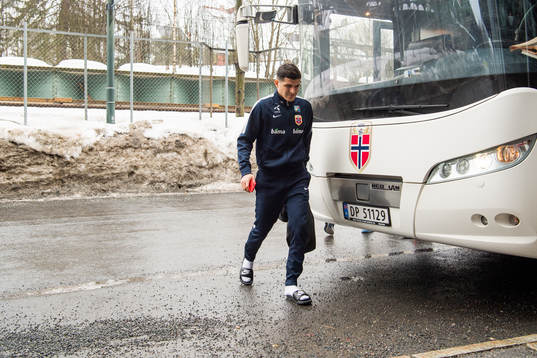 Tarik Elyounoussi of Norway arrives at a training session