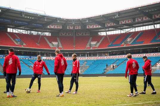 Martin Ødegaard and Iver Fossum of Norway