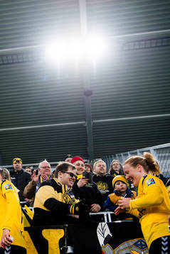 Anna Westerlund of LSK Kvinner celebrates with the