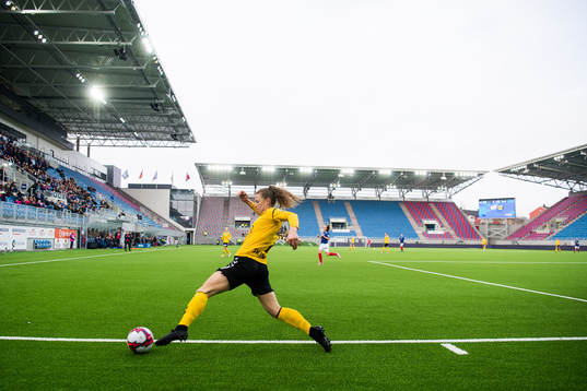 Synne Skinnes Hansen of LSK Kvinner