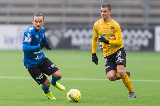 Elfsborgs Samuel Holmén och Halmstads Pontus Silfwer