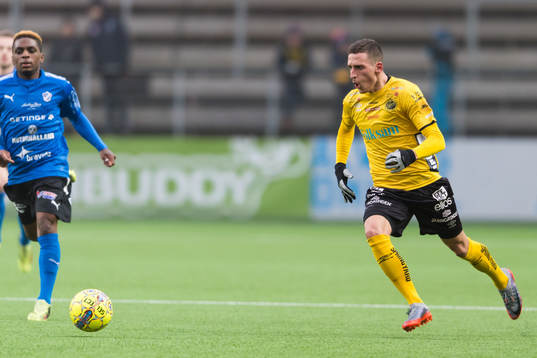 Elfsborgs Arian Kabashi och Halmstads Dida Rashidi