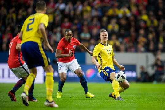 Chiles Jean Beausejour och Sveriges Viktor Claesson