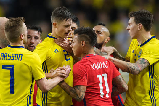 Sveriges Sebastian Larsson, Mikael Lustig och Victor