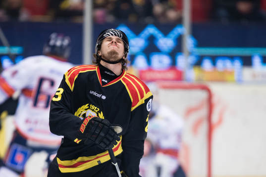 Brynäs Lucas Carlsson deppar