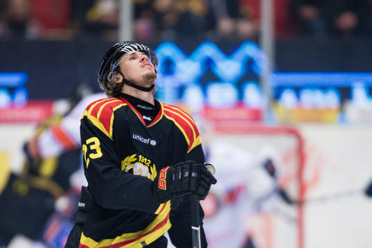Brynäs Lucas Carlsson deppar
