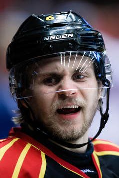 Brynäs Juuso Ikonen reagerar