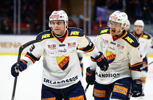 Djurgårdens Linus Hultström jublar