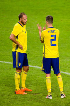 Sveriges Mikael Lustig och Andreas Granqvist