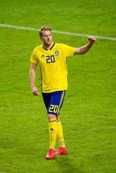 Sveriges Ola Toivonen jublar