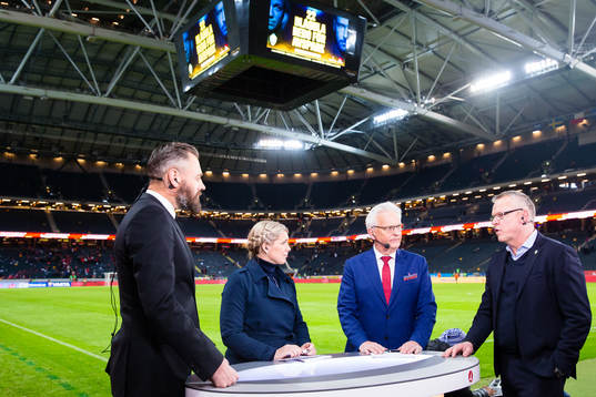 s Olof Lundh, Anna Brolin och Hasse Backe