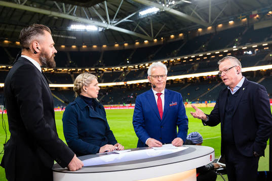 s Olof Lundh, Anna Brolin och Hasse Backe