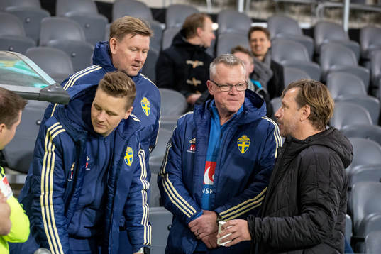 Sveriges förbundskapten Janne Andersson och assisterande