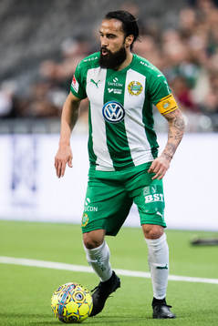 Hammarbys Erkan Zengin med bollen