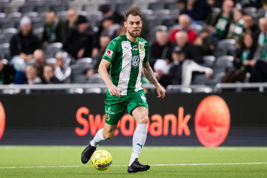 Hammarbys David Fällman med bollen