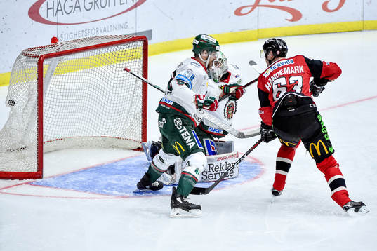 Frölundas Jonathan Sigalet och målvakt Johan Gustafsson