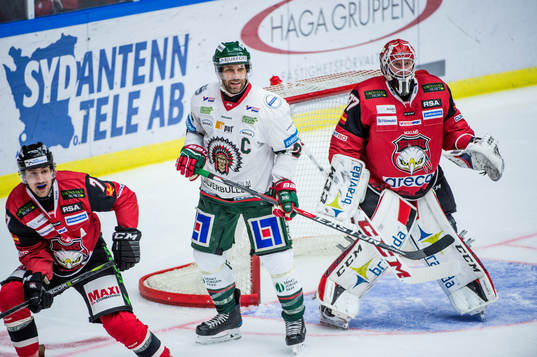 Frölundas Joel Lundqvist mot Malmö Redhawks Nils