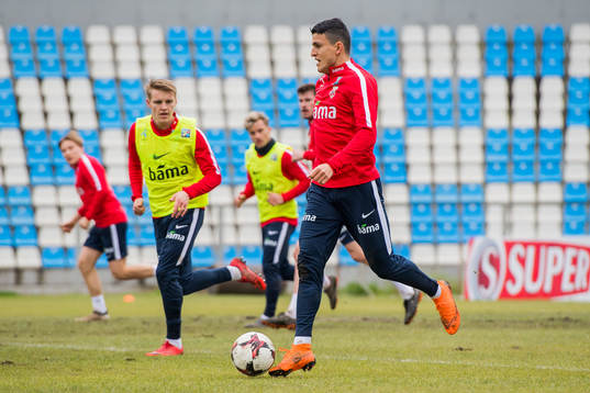 Martin Ødegaard and Mohamed Elyounoussi of Norway