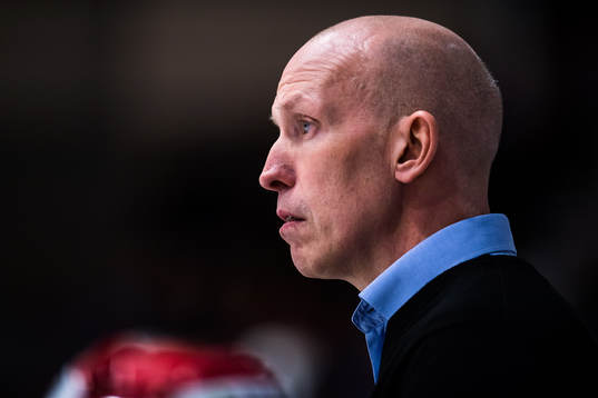 Timrås tränare Fredrik Andersson deppar