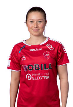 LB07s Elina Lenir