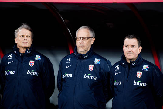 Frode Grodås, goalkeeper coach, Lars Lagerbäck, head