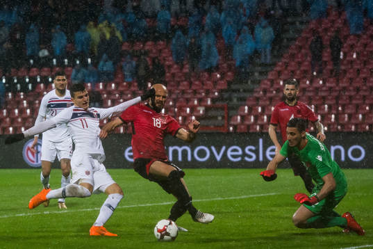 Mohamed Elyounoussi of Norway, Arlind Ajeti and Thomas