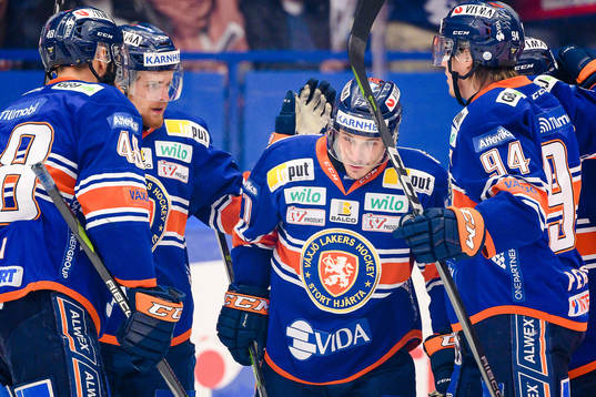 Växjös Andy Miele jublar