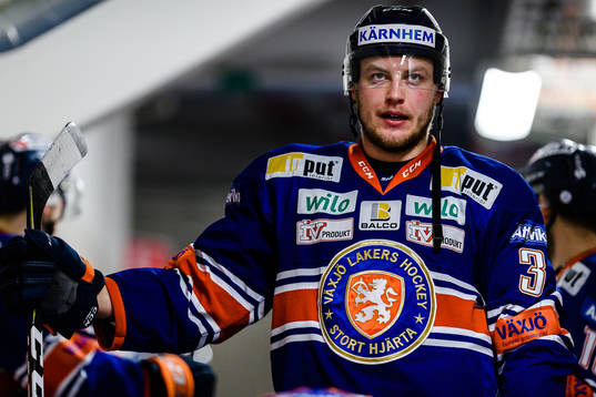 Växjös Oliver Bohm väntar på period två