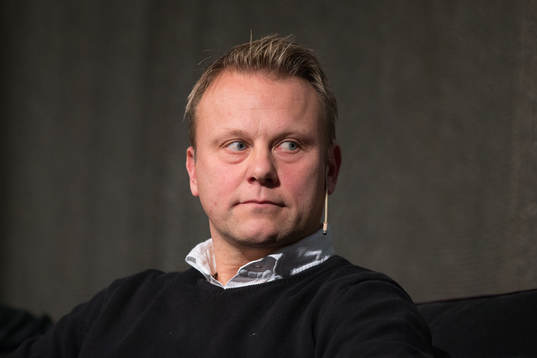 Frej Täbys tränare Roberth Björknesjö