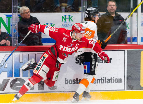 Timrås Hampus Larsson och Karlskronas Carl Persson