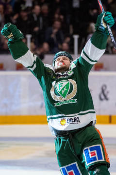 Färjestads Mikael Wikstrand jublar