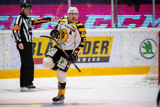 Skellefteås Pär Lindholm jublar