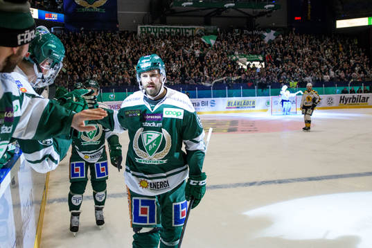 Färjestads Dick Axelsson jublar