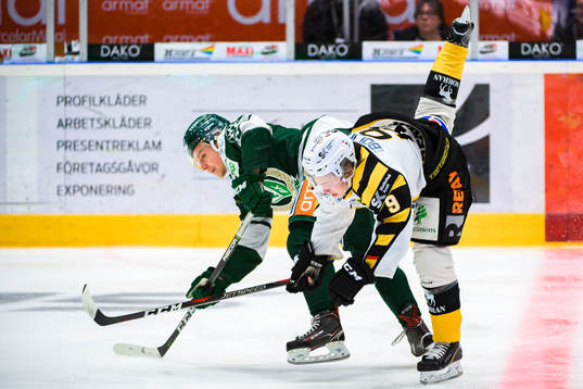 Färjestads Oskar Steen och Skellefteås Tim Söderlund