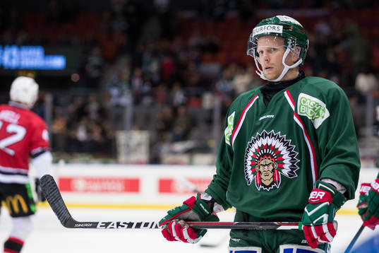 Frölundas Ryan Lasch på isvärmningen innan kvartsfinal 5