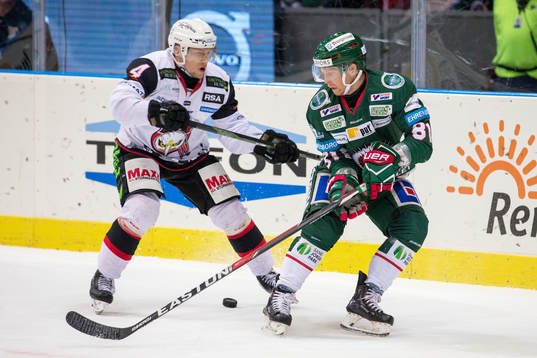 Malmö Redhawks Tuukka Mäntylä och Frölundas Ryan Lasch