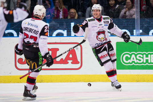 Malmö Redhawks Axel Wemmenborn jublar